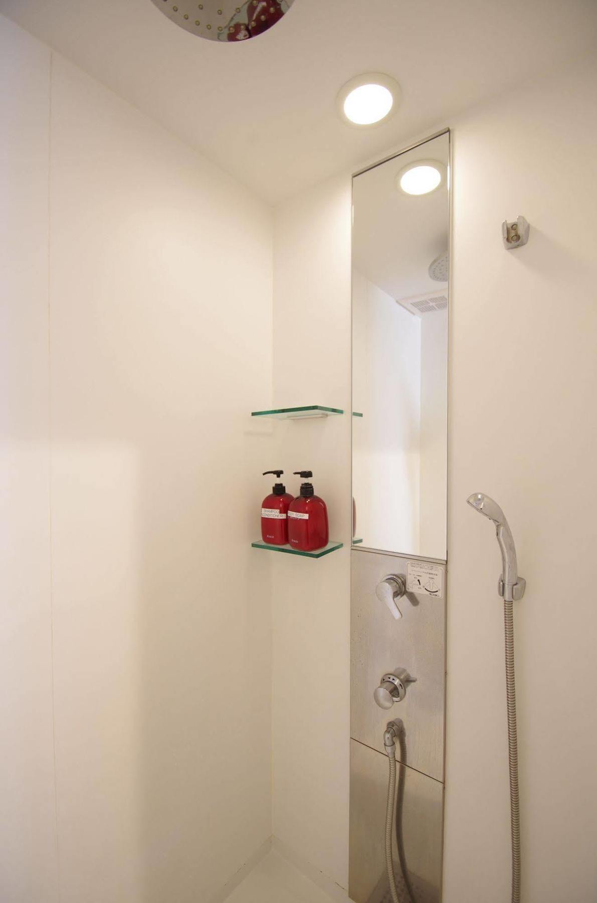 Ark Hostel Осака Екстериор снимка